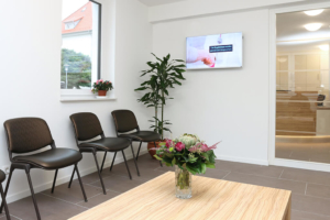 hausarzt-goettingen-fomina-wartezimmer-b